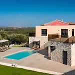 וילה Modern Ava With Outdoor Pool In Tar *