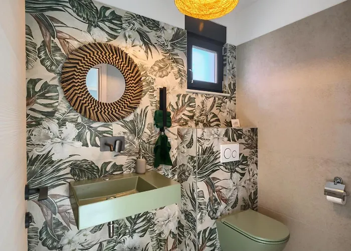 Villa Modern Ava With Outdoor Pool In Tar Tar-Vabriga