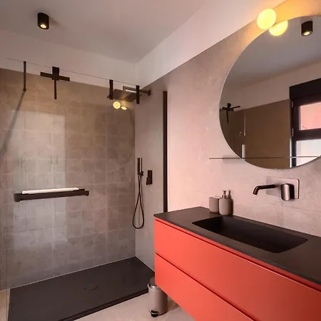 Modern Ava With Outdoor Pool In Tar Tar-Vabriga