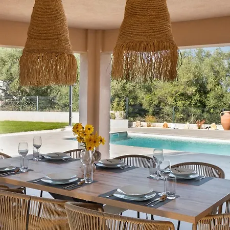 Modern Ava With Outdoor Pool In Tar * Tar-Vabriga