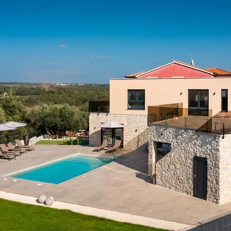 Вилла Modern Ava With Outdoor Pool In Tar *