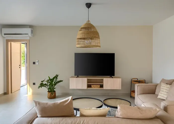 Modern Ava With Outdoor Pool In Tar Villa Tar-Vabriga